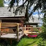 בקתה Almhuette Kaernten