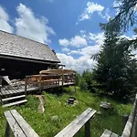 בקתה Almhuette Kaernten